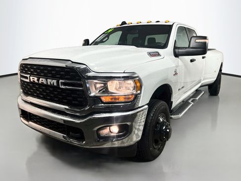 Used 2024 RAM 3500 Big Horn AWD/4WD image 9