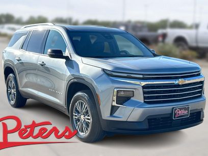 Used 2026 Chevrolet Traverse LT
