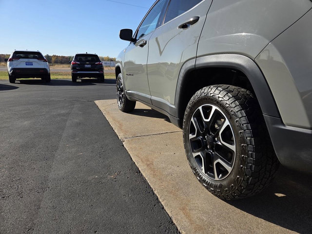 Used 2021 Jeep Compass Trailhawk AWD/4WD image 10