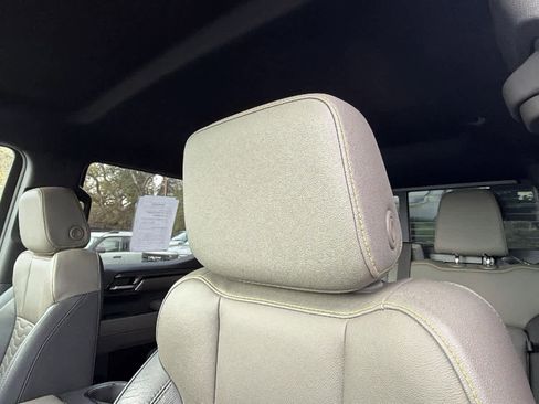 Used 2024 Chevrolet Silverado 1500 ZR2 w/ Technology Package image 11