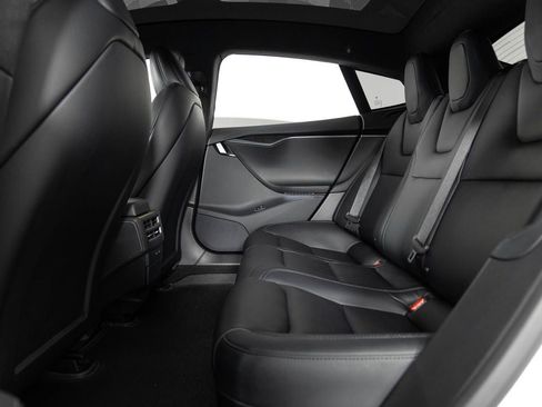 Used 2020 Tesla Model S Long Range image 17