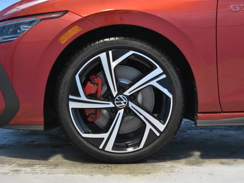 New 2025 Volkswagen GTI SE image 17