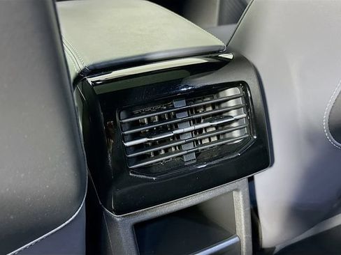 Used 2023 Volkswagen ID.4 Pro S AWD/4WD image 29