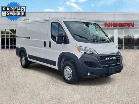 Used 2025 RAM ProMaster 2500 w/ Convenience Group FWD image 1