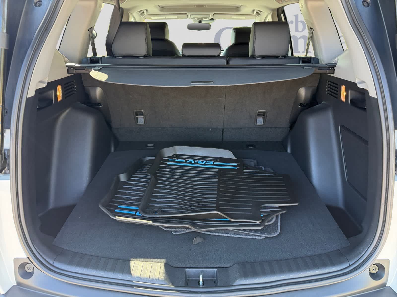 Used 2020 Honda CR-V Touring image 4