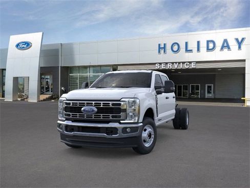 New 2026 Ford F350 XL w/ XL Chrome Package image 2