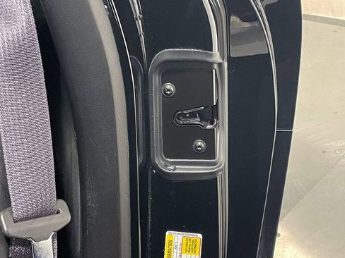 Used 2014 Chevrolet Corvette Stingray Coupe image 64