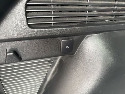 Certified 2021 Ford Escape SE image 12