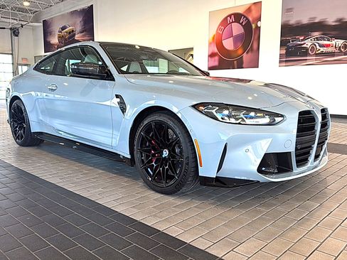 Used 2023 BMW M4 xDrive Competition w/ M Carbon Exterior Package AWD/4WD image 3