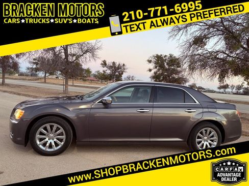 Used 2013 Chrysler 300 C image 1