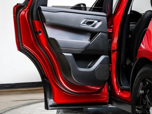 Used 2023 Land Rover Range Rover Velar R-Dynamic S image 46