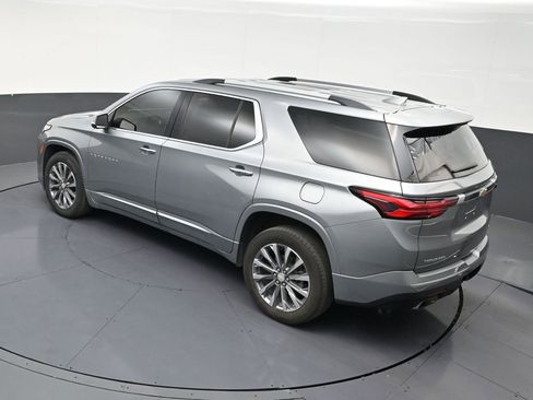 Used 2023 Chevrolet Traverse Premier FWD image 14