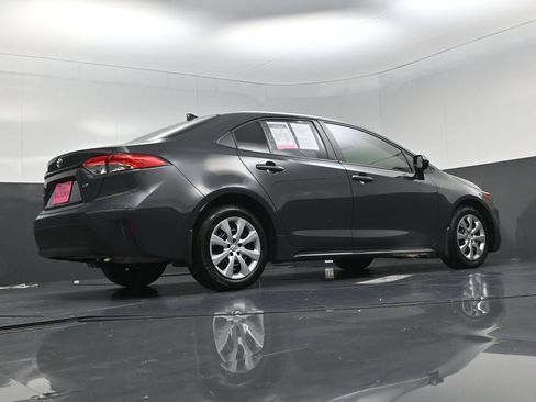 Used 2025 Toyota Corolla LE FWD image 21