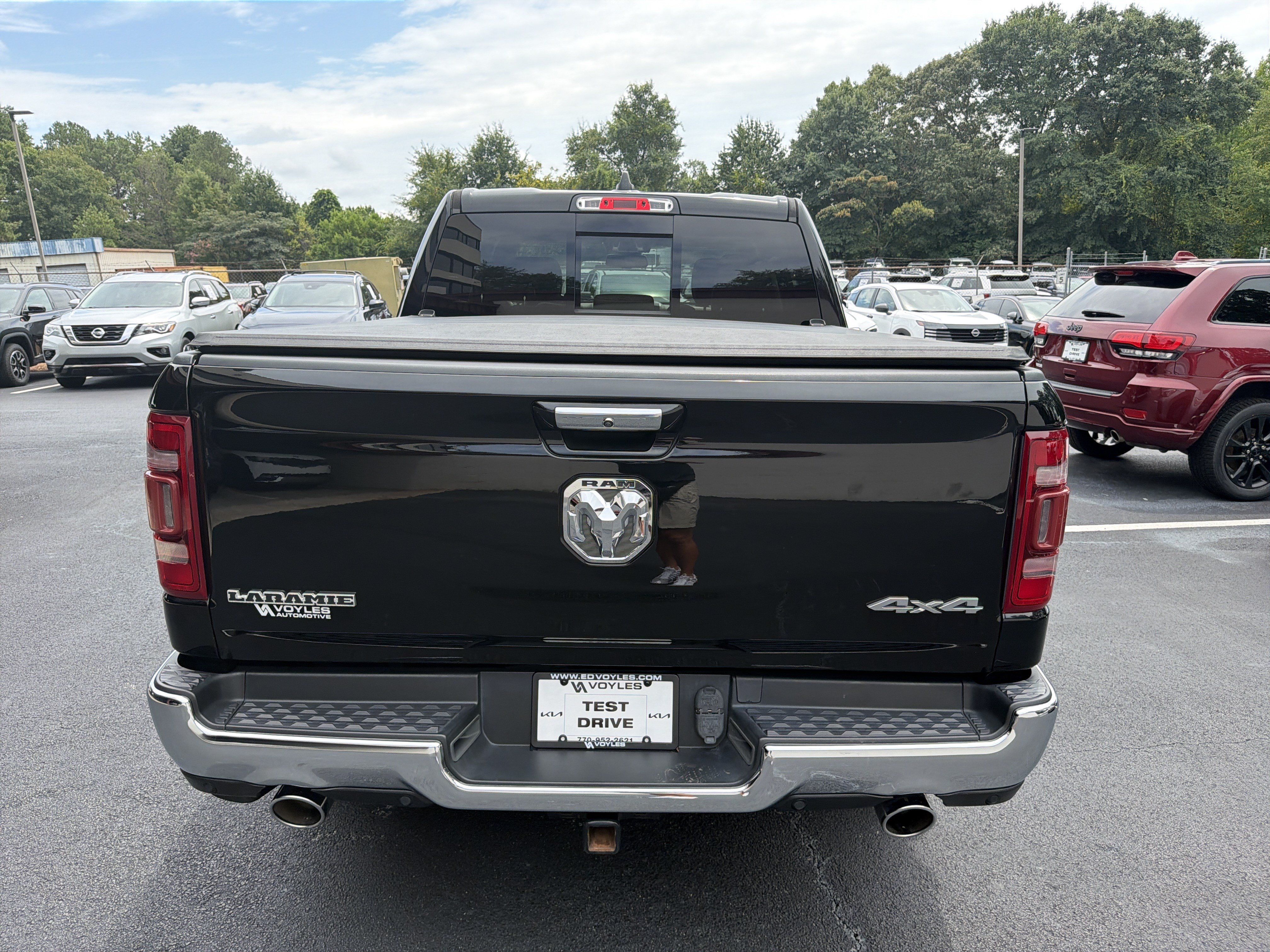Used 2020 RAM 1500 Laramie AWD/4WD image 6