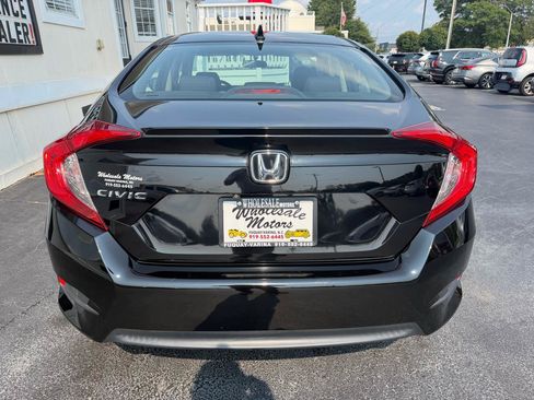 Used 2017 Honda Civic EX-T image 6