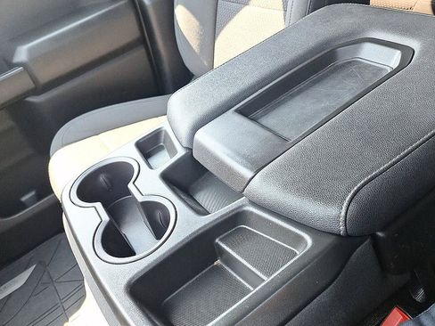Used 2021 Chevrolet Silverado 1500 Custom AWD/4WD image 31