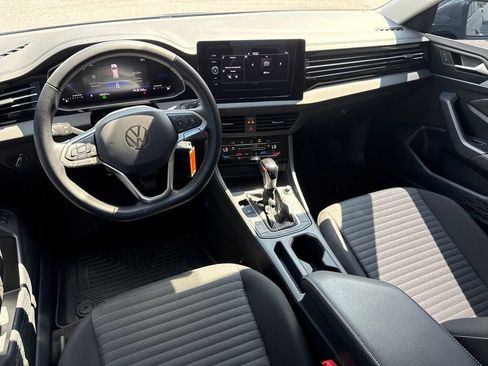 Certified 2025 Volkswagen Jetta S FWD image 14