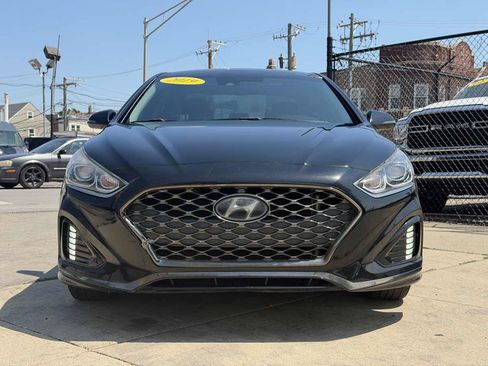 Used 2019 Hyundai Sonata Limited w/ Ultimate Package 04 FWD image 2