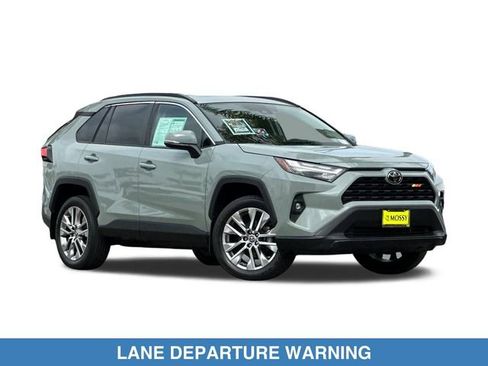 Used 2023 Toyota RAV4 XLE Premium FWD image 2