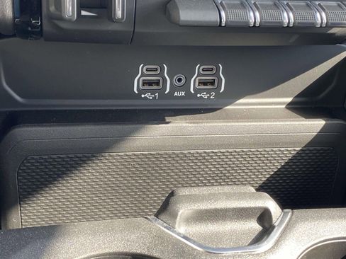 New 2026 RAM 3500 Big Horn image 31