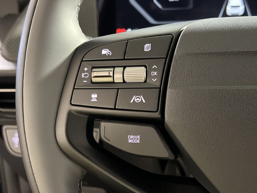 Used 2025 Kia EV6 Wind AWD/4WD image 29