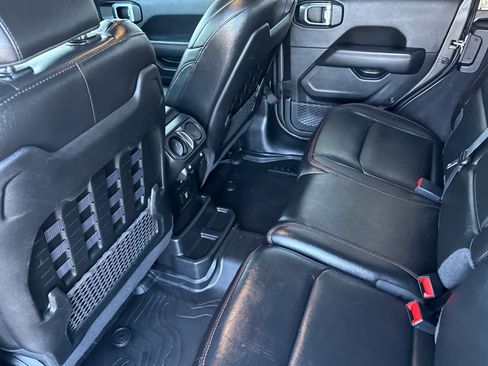 Used 2021 Jeep Wrangler Unlimited Rubicon image 4