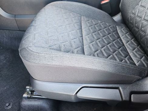 New 2026 Nissan Kicks SV image 18