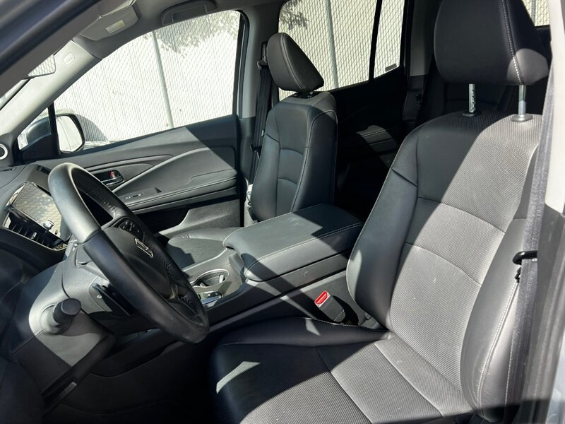 Used 2025 Honda Ridgeline RTL image 18