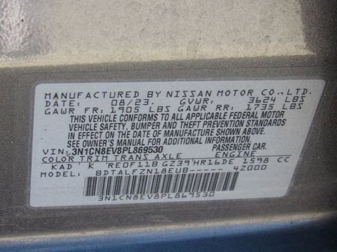 Used 2023 Nissan Versa SV image 12