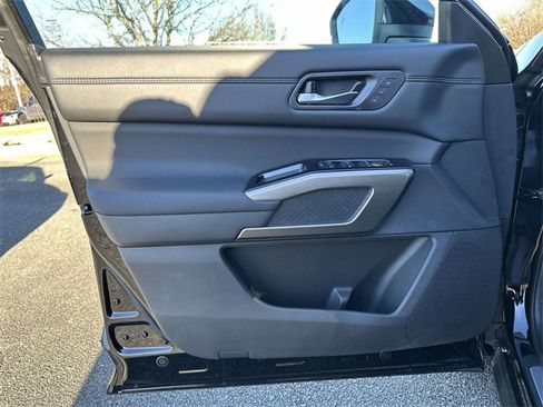 New 2025 Nissan Pathfinder Platinum w/ Cargo Package image 14