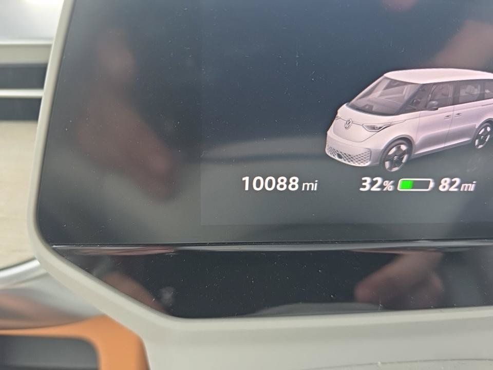 Used 2025 Volkswagen ID. Buzz 1st Edition RWD image 23