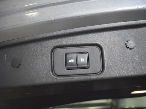 Certified 2024 Nissan Pathfinder SL w/ SL Premium Package AWD/4WD image 37