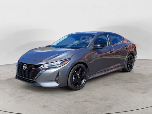Used 2024 Nissan Sentra SR w/ SR Premium Package image 7