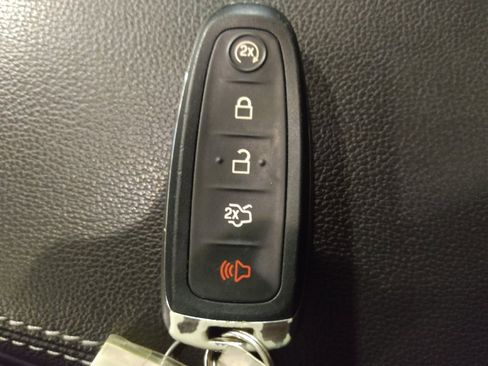 Used 2019 Ford Escape SE FWD image 32