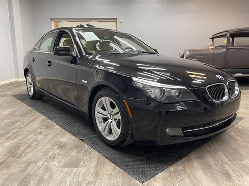 Used 2010 BMW 528i Sedan RWD image 14