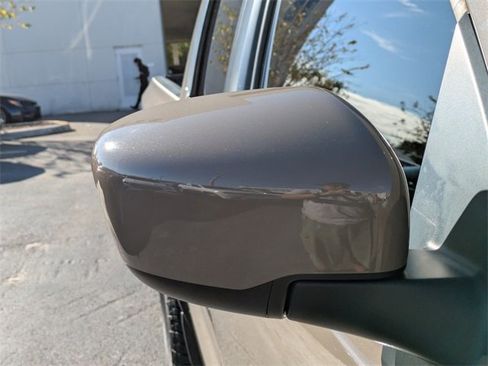 Used 2022 Nissan Frontier Pro-X w/ Technology Package image 10