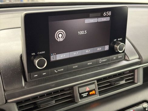 Certified 2023 Honda Pilot Sport image 23