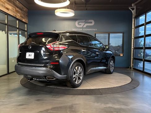 Used 2017 Nissan Murano SV AWD/4WD image 3