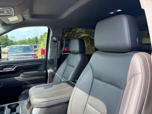 Used 2024 Chevrolet Silverado 2500 LTZ w/ LTZ Plus Package AWD/4WD image 9