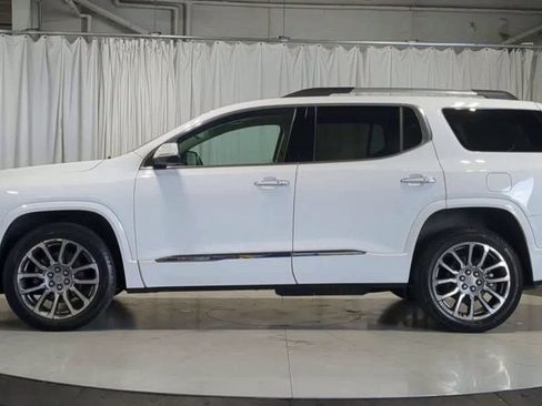Used 2023 GMC Acadia Denali w/ Denali Technology Package AWD/4WD image 6