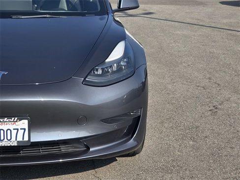 Used 2022 Tesla Model 3 image 3