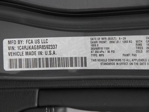 Used 2024 Jeep Grand Cherokee L Laredo w/ Luxury Tech Group I image 24