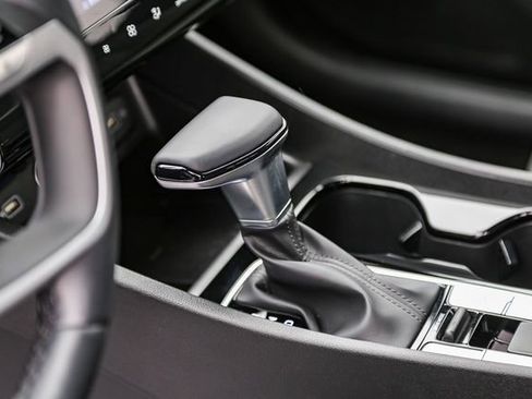 Certified 2024 Hyundai Santa Cruz Limited image 18