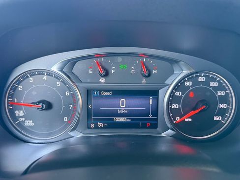Used 2023 GMC Acadia SLE w/ Driver Convenience Package FWD image 23