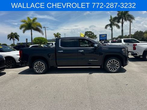 Used 2023 GMC Sierra 1500 Denali Ultimate AWD/4WD image 3