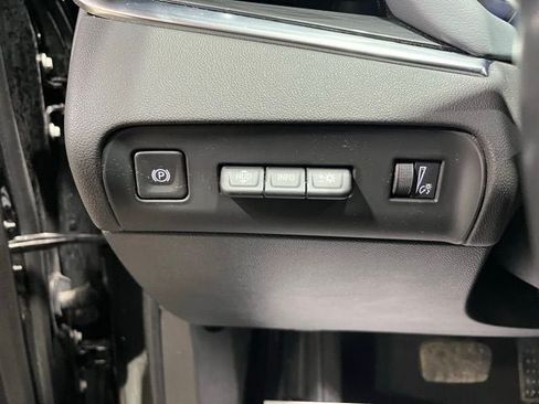 Used 2023 Buick Enclave Premium w/ Experience Buick Package AWD/4WD image 4