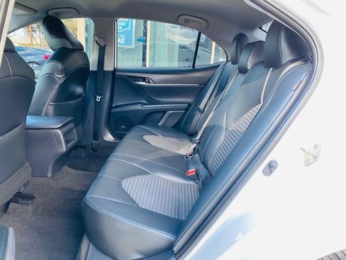 Used 2022 Toyota Camry SE FWD image 22
