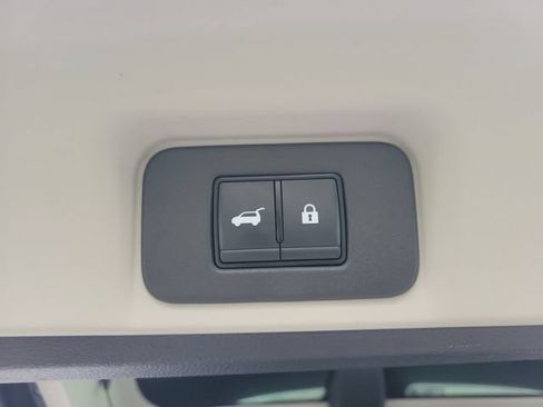 Certified 2024 Nissan Ariya FWD image 11