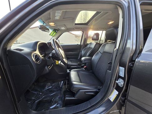 Used 2017 Jeep Patriot 4WD image 13