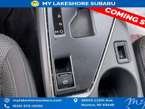 Used 2024 Subaru Crosstrek 2.0i Premium image 13